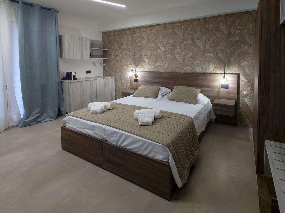 Don Turi - Charming Room Giardini Naxos Luaran gambar